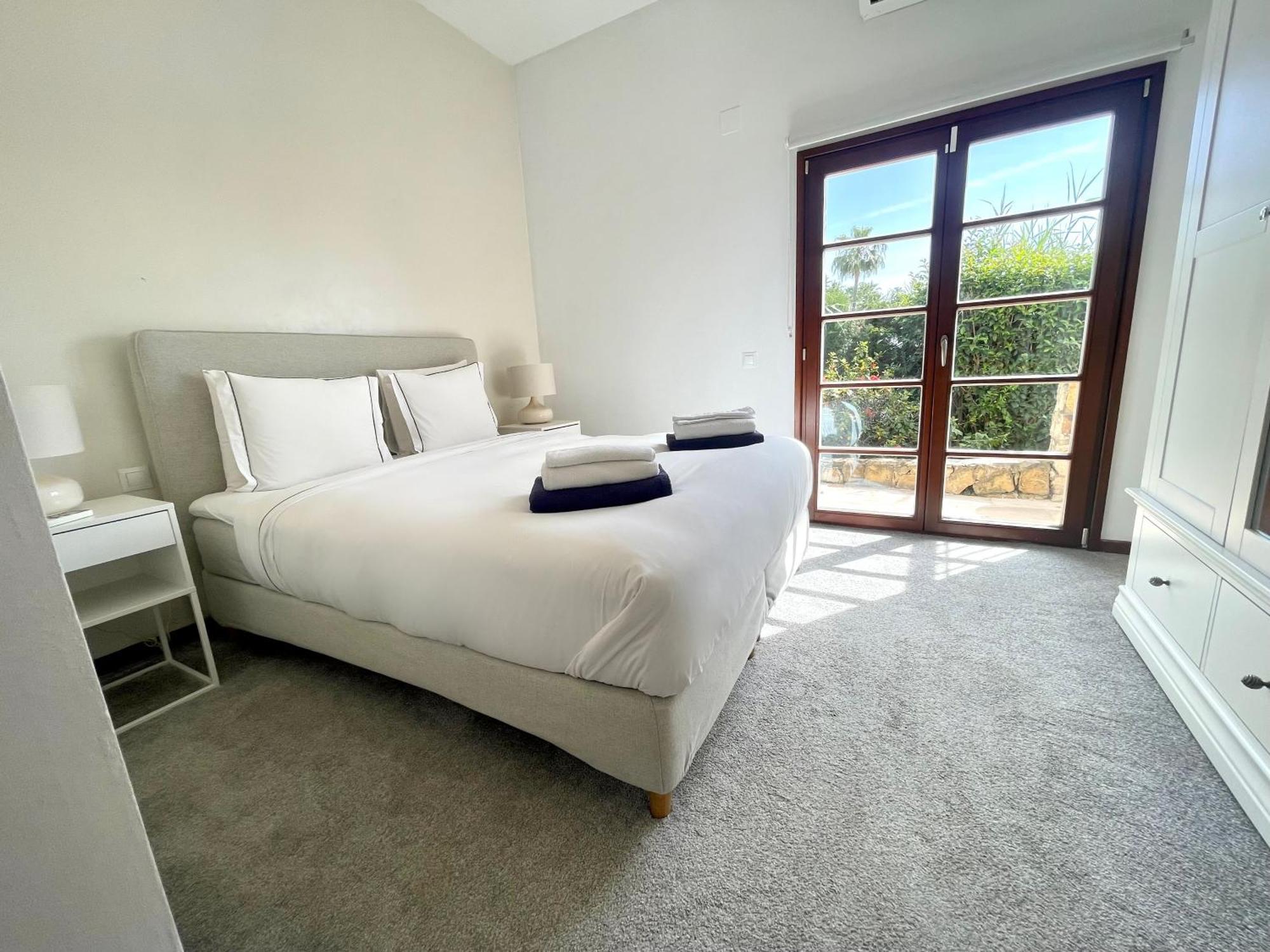 Luxury 3 Bed With Heating Pool - Nueva Andalucia * Marbella
